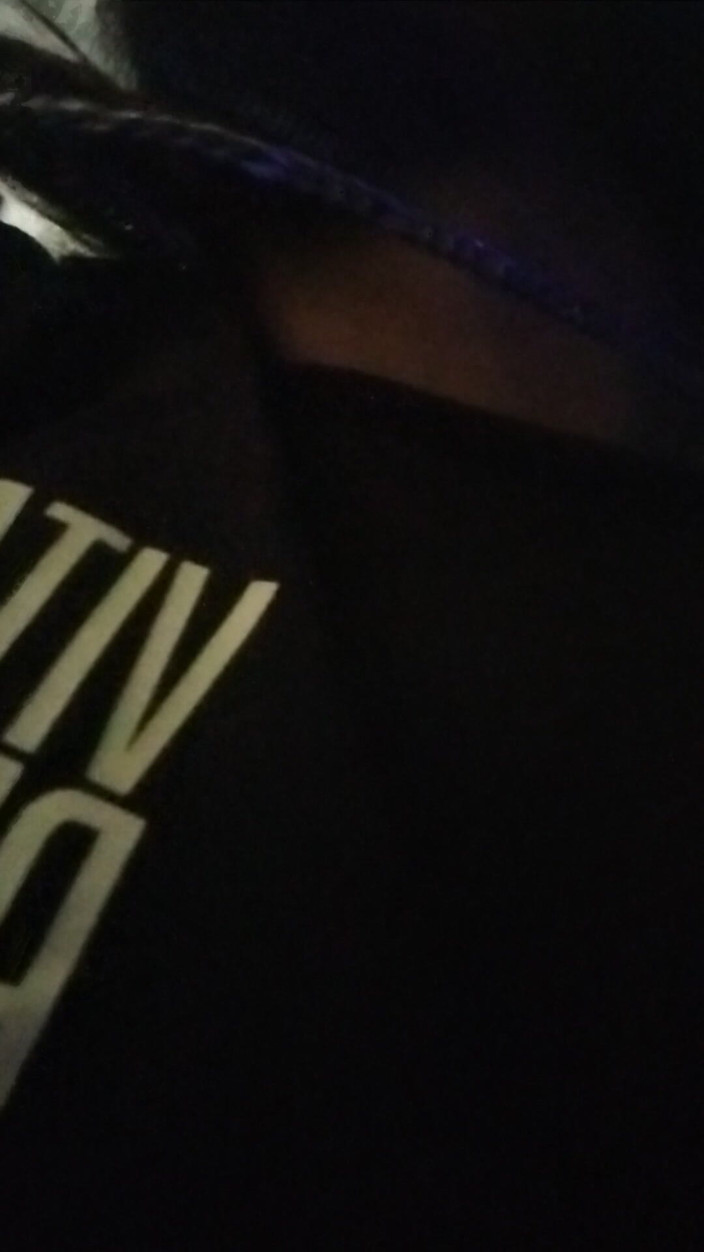 AlexAlejandro13: Chtěl bych, abys se dotkl mých koulí a penisu