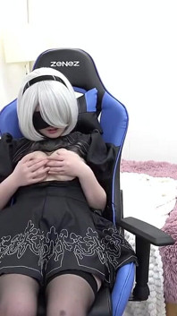 Hinter der privaten Fotosession. der G-cup-Cosplayer, der alles für den riskierte, den sie liebte.