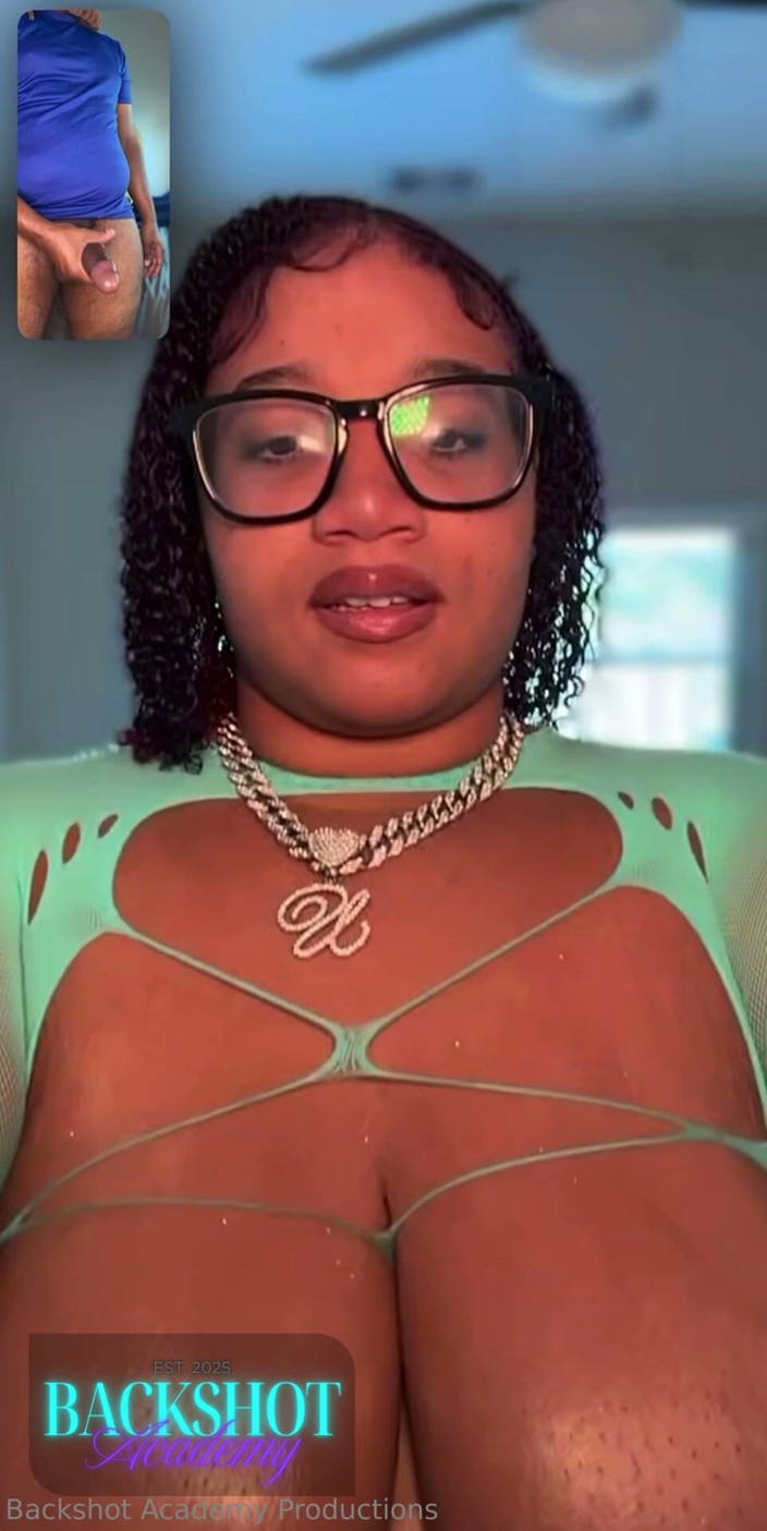 TeddyStrokez: Biggdebbiecakez ha il miglior spettacolo su facetime