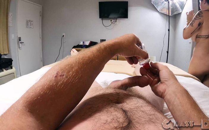 GLASSDP: Kindal Jaxxxon este un porno nou venit care ia pule în...