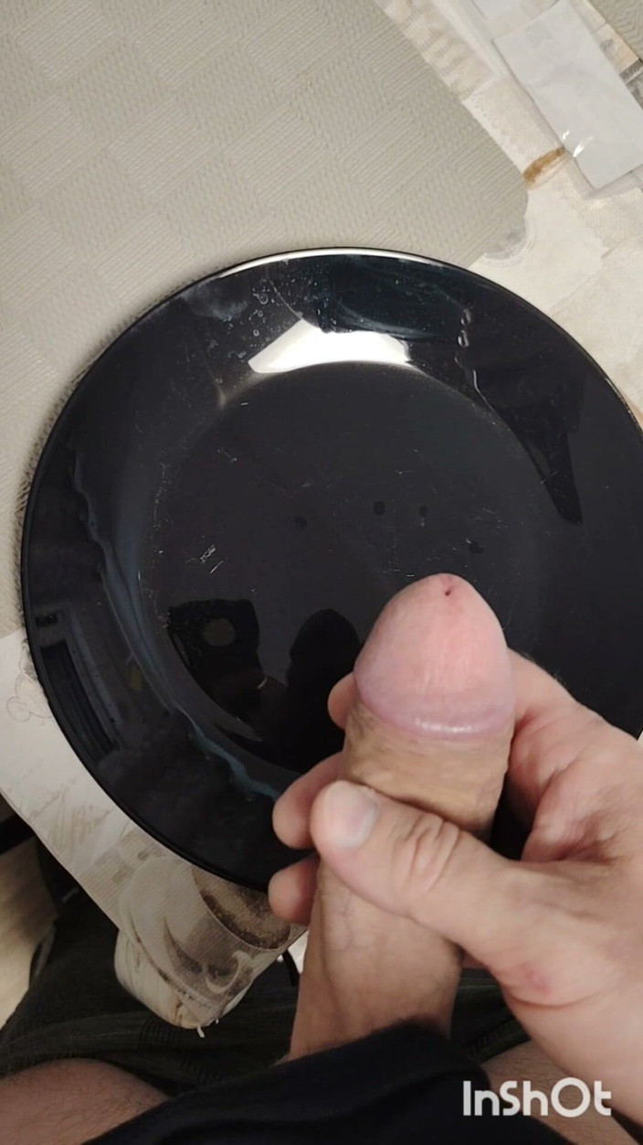 CumArt: Messy Sperm on a Plate