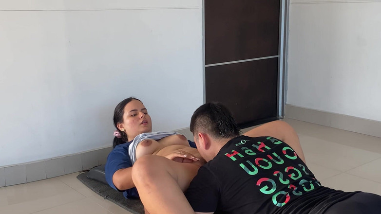 MaRaSexx: Я Помог Девушке В Спортзале И Не Жалею Об Этом