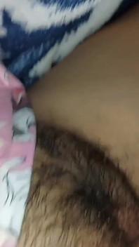 Meine stiefschwester bittet mich, meinen creampie in ihre enge muschi zu gießen