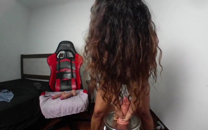 Michelle sex hard: Nadržená venezuelská děvka jezdí na robertku, aby zvuk hudby