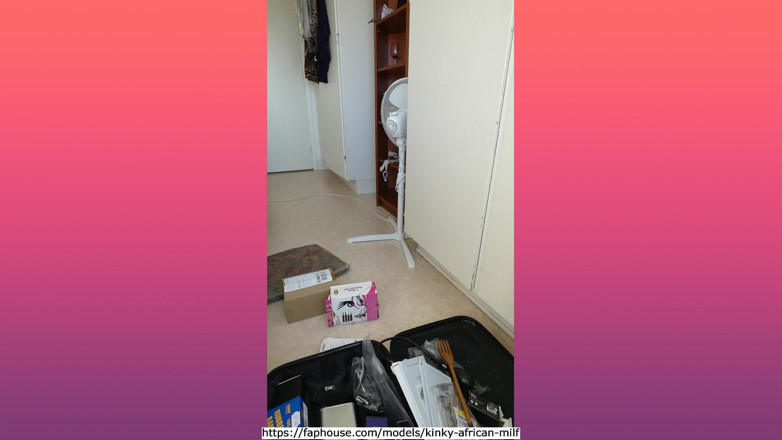 Kinky African MILF: Perverzní africký MILF's Peeing Day, 01, část 2 (2454)