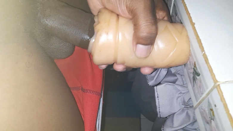 Black guy: Jerking off S7 E3