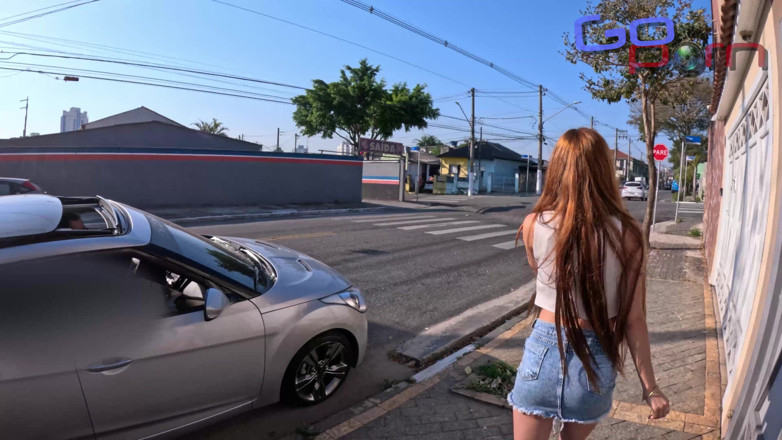 Go Porn: Girl Finds a Porn Actor and Asks to Fuck Him -...
