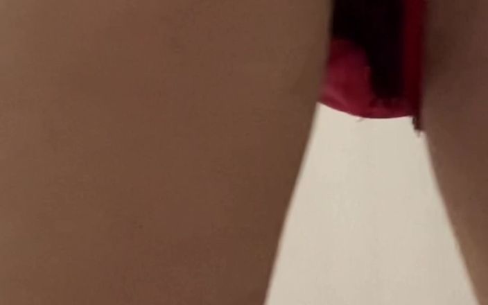 MaybeNatty: Punto de vista: chica de 18 años baila y se desnuda...