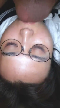 Dreamy Kawaii Beauty Gives It Her All with an Upside-down Deepthroat