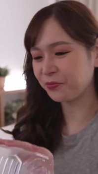 Tsukimi - tertahan, memeknya bergetar tak terkendali