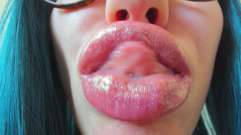 Rarible Diamond: Shiny Lips Close up Pouting