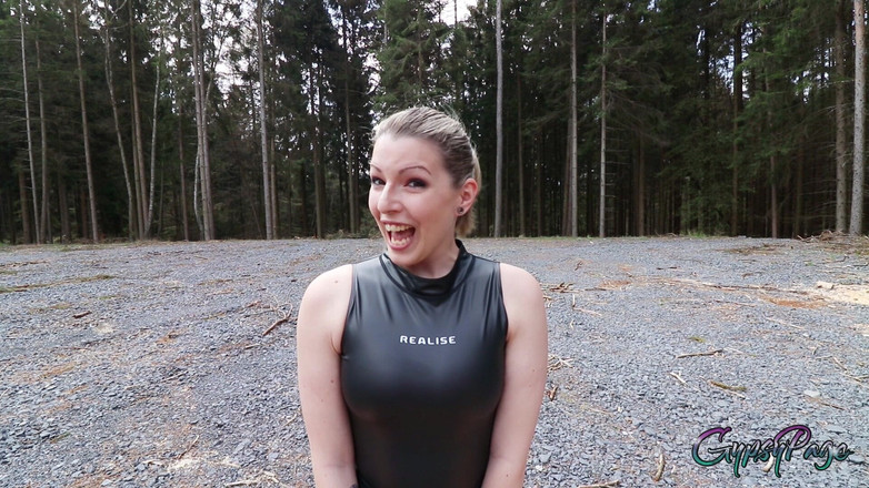 Gypsy page: Dry Exercises in a Realise Swimsuit