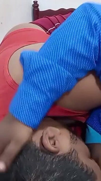 Tamilische paare küssen am heißesten, lutschen milchige möpse und hart ficken, tamil klares audio