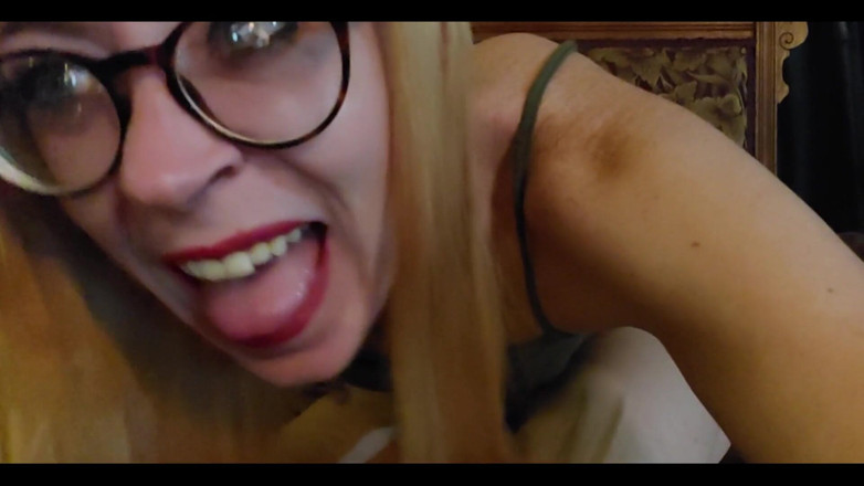 MistressThrope: Who Wants to Worship My Feet?