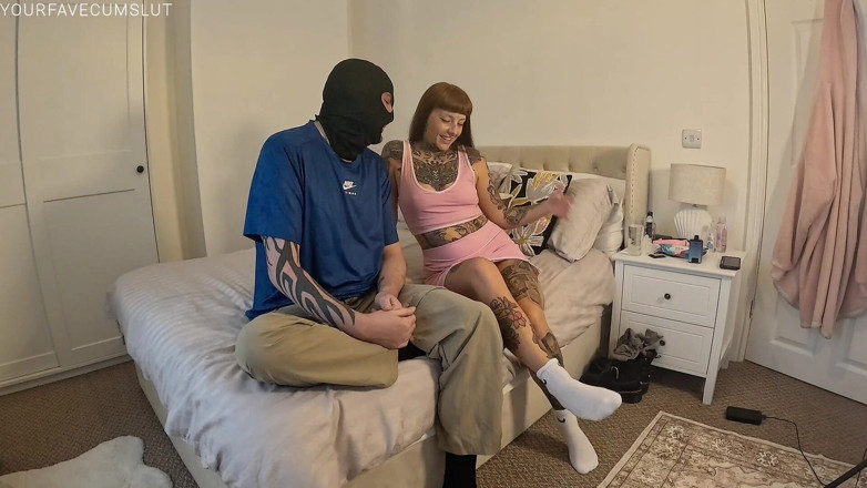 Your fave cum slut: Boot Feet and Ass Worship