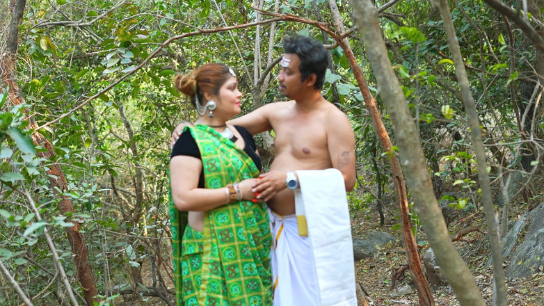 JAYESH GUPTA: Înșelăciunea unei fete din pădure de la sat și trădarea lui...