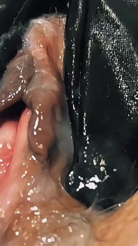 Sticky Heaven: Stříkání s kalhotkami