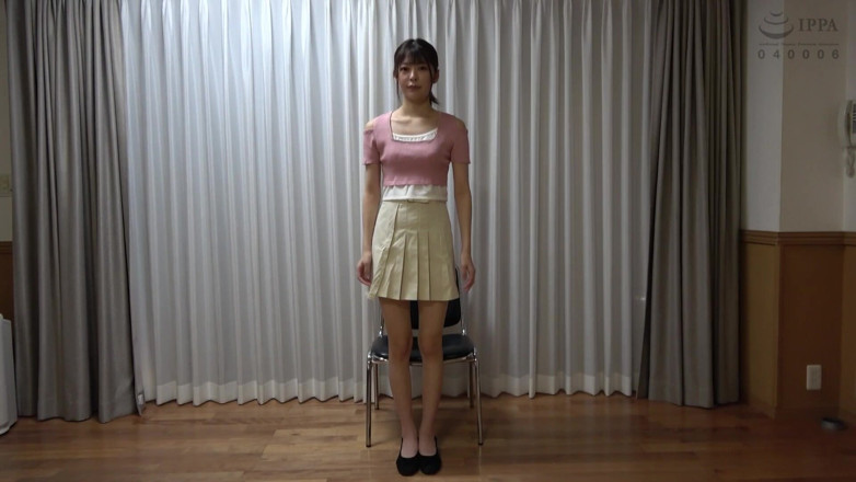 Raptor Inc: หนังสือภาพเปลือยสาวมือสมัครเล่น 24: คอลเลกชันภาพถ่ายเปลือยสําหรับสุภาพบุรุษ