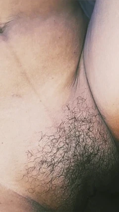 Tamil Shaliny neemt vreemdgaan op met de buurman