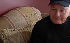 Хардкорный тройничок со спермой на лице
