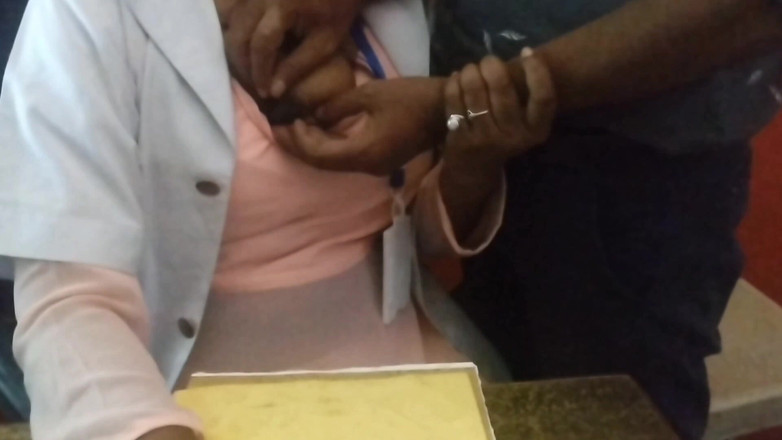 Nirman: Desi vantaggio matrigna