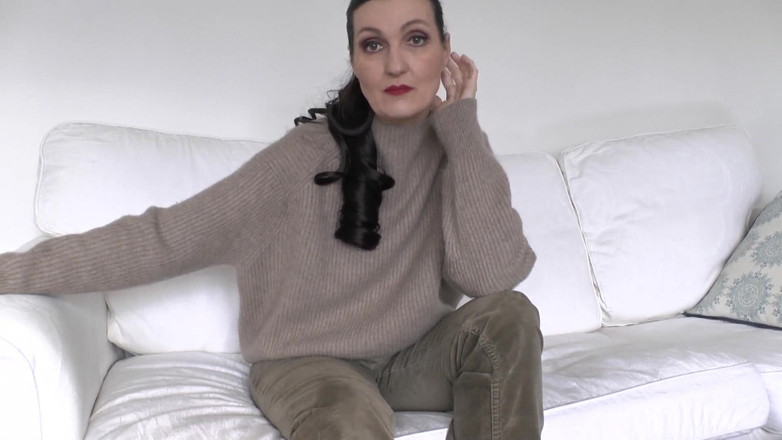 Lady Victoria Valente: Düğününüzden 6 Gün Önce: Tabu Karşılaşma - Kazağıma Sıçrayın, Leydi Victoria Valente