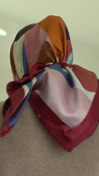 Demonstrasi tudung Satin yang cantik, JOI Lady Victoria Valente
