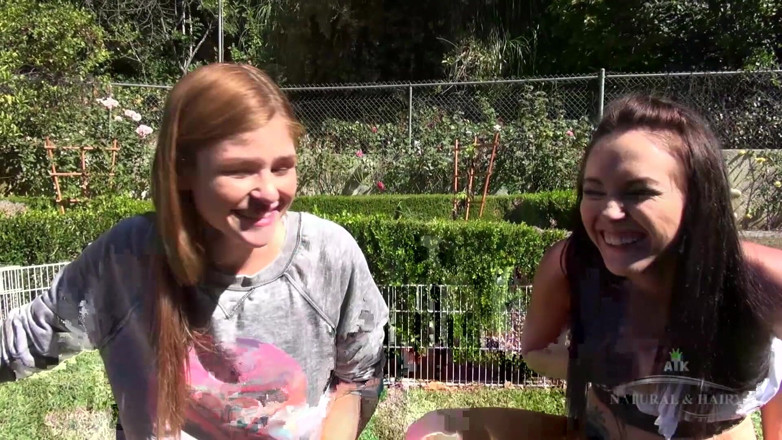 ATK Fans (Girlfriends): Virtuelles date 1 mit Ashley Stone und Lara Brookes 1/3
