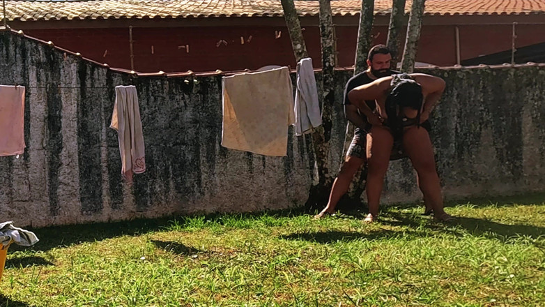 Casal Mattos: Děvka manželka pověšená bez kalhotek a cuckold ji tam šukal