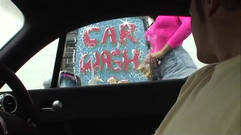 Darkko: La milf muscolosa viene sbattuta da dietro