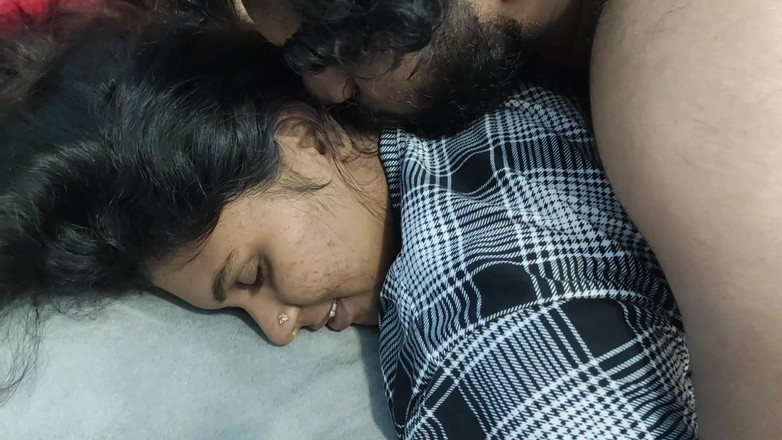 Vaigavarun45: Hemd offen und heißer arschkuss, romantik von mallu paar