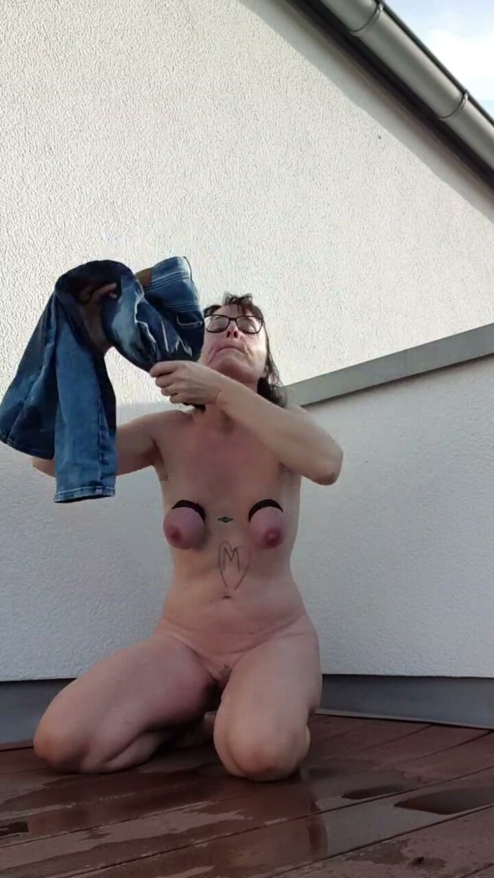 JulieEroticDress: Squirt v mých džínách