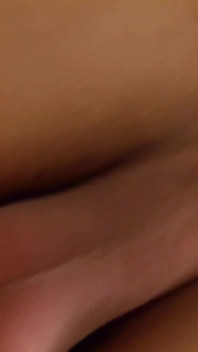 Гаряча ледібой Нессі любить глибокий анальний секс