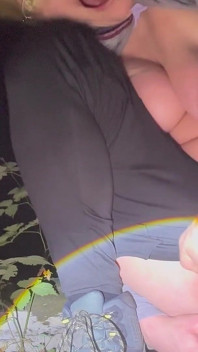 Masturbar-se com Flesh Light na Floresta