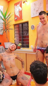 Orgie cu transsexuali: o glumă s-a transformat în sex de gripă