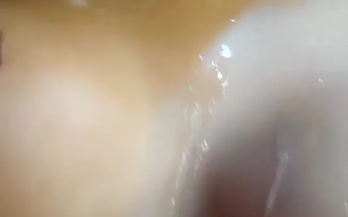 Leyne Rodriguez: Milk in My Mouth