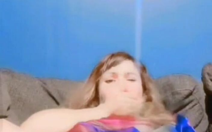 Vayoleth69: I Watch My Stepmom Masturbate and I Got Hot