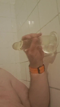 Sug Din Bitch