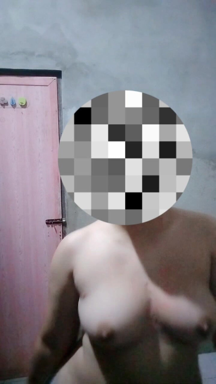 CumOnMeth: Quer tomar banho juntos comigo?