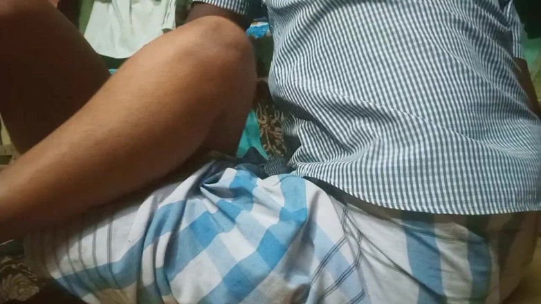 Priyanka314: Tamil-huisvrouw met universiteitsjongen