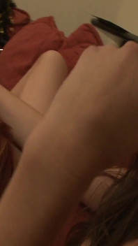 Una rossa arrapata scena 2 lesbiche rosse e brune dane cross e georgia jones si mangiano l'un l'altro con un sex toy