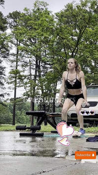 Eva Summers 2025 Červen Dřepy | Dřepy & Tahy | Odmítnutí cvičení na lavičce