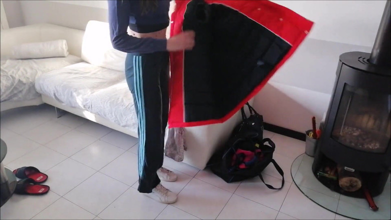 Yvonne: Bau kaki saya selepas gim dan saya akan membuatkan awak...