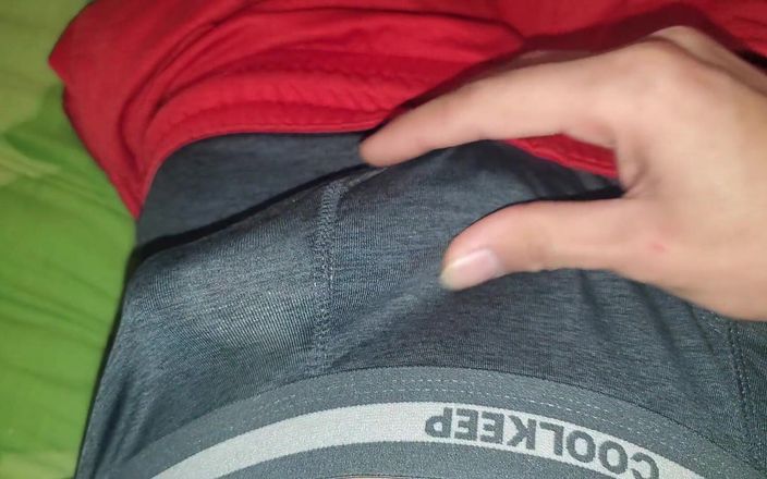 Z twink: Rubbing Cock 19 Year Old Chat