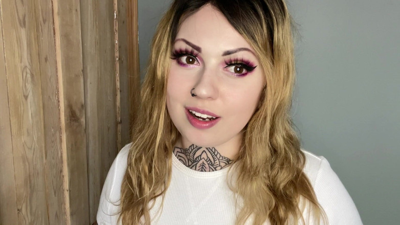 Miss Valentina: Umilire dură cu scroafă