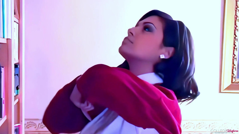 College Uniform: Книжкова шафа за участю Саманти Бакстон