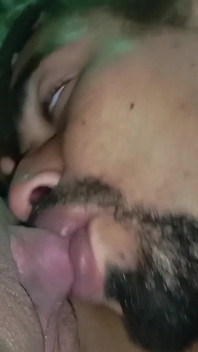Sexo con un rastafarian y él chupó el coño