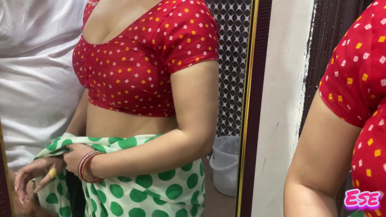Sammy Sins: Pervertido sastre folla india caliente en su tienda