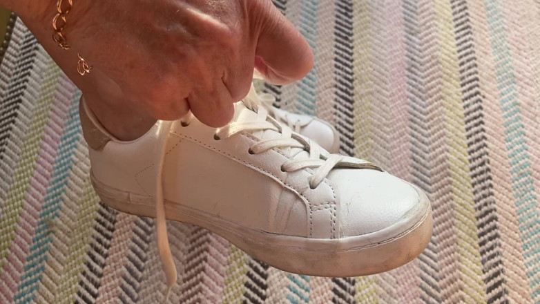 Mr MF: Mrs Mature Feets Stinky Socks Come off After a Long...