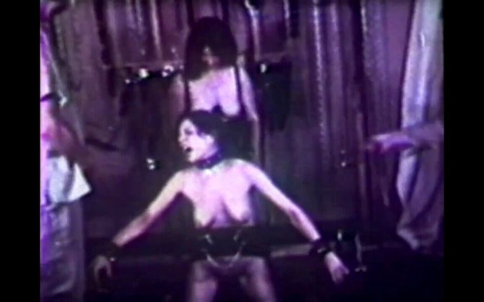 Vintage Usa: Fétiche BDSM, scène torride !
